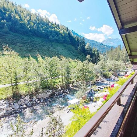 Pretty Holiday Home In Mayerhofen With Balcony Mayrhofen Luaran gambar