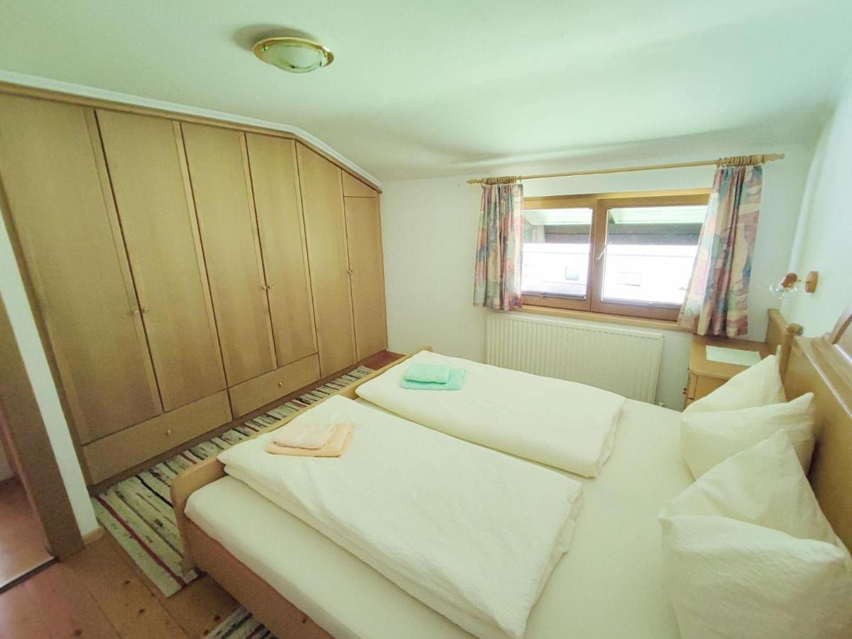 Pretty Holiday Home In Mayerhofen With Balcony Mayrhofen Luaran gambar