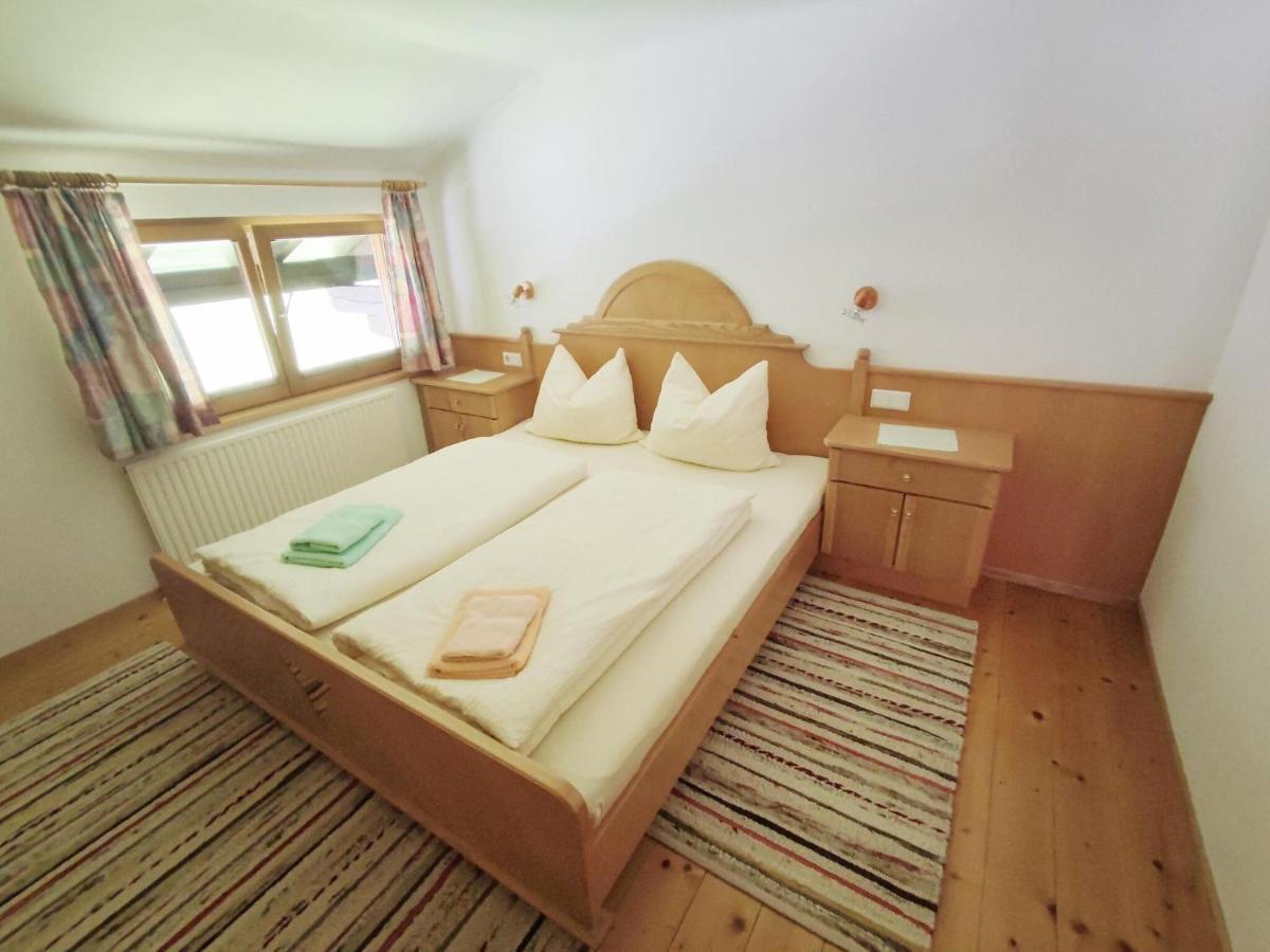 Pretty Holiday Home In Mayerhofen With Balcony Mayrhofen Luaran gambar