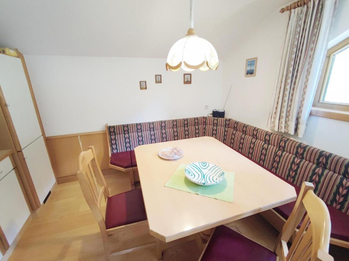 Pretty Holiday Home In Mayerhofen With Balcony Mayrhofen Luaran gambar